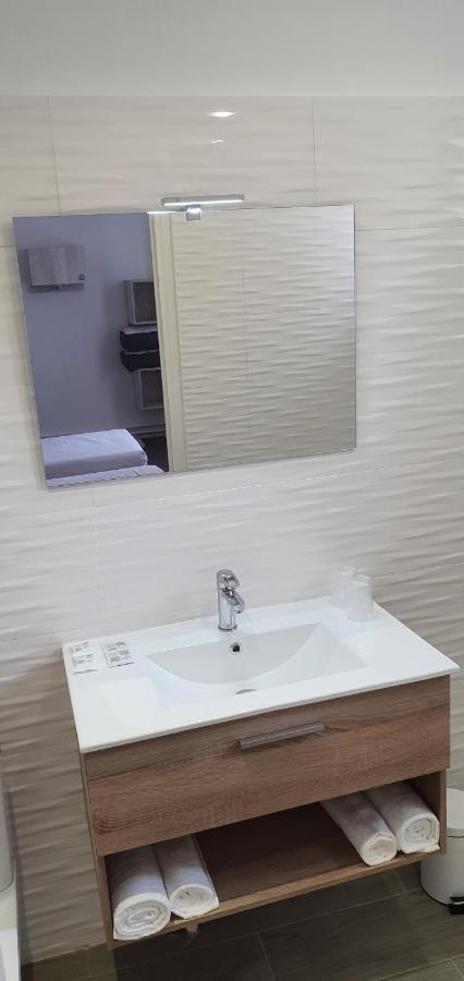 Hotel L'Alsace-Gare Sncf Narbonne Dış mekan fotoğraf