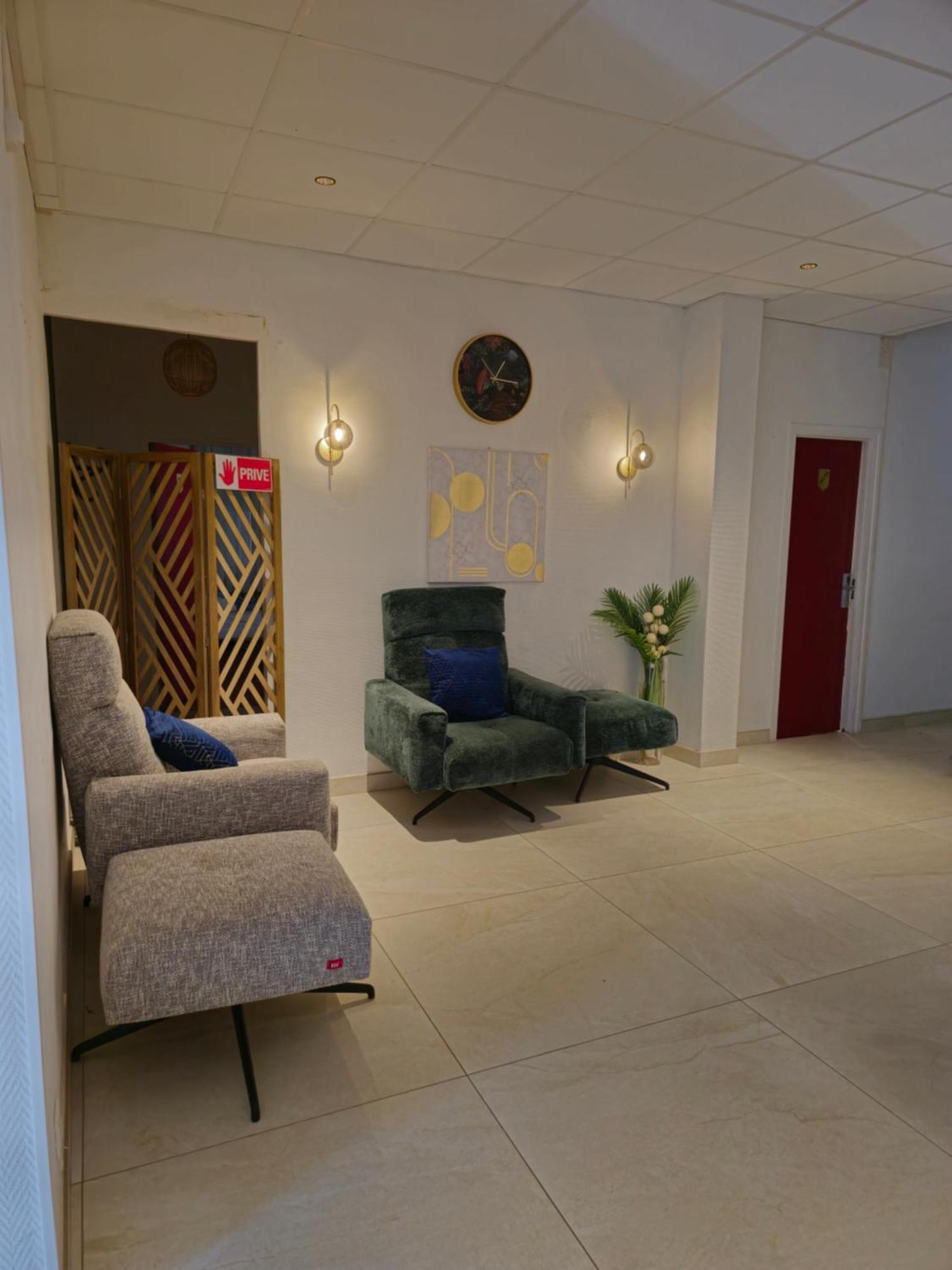 Hotel L'Alsace-Gare Sncf Narbonne Dış mekan fotoğraf